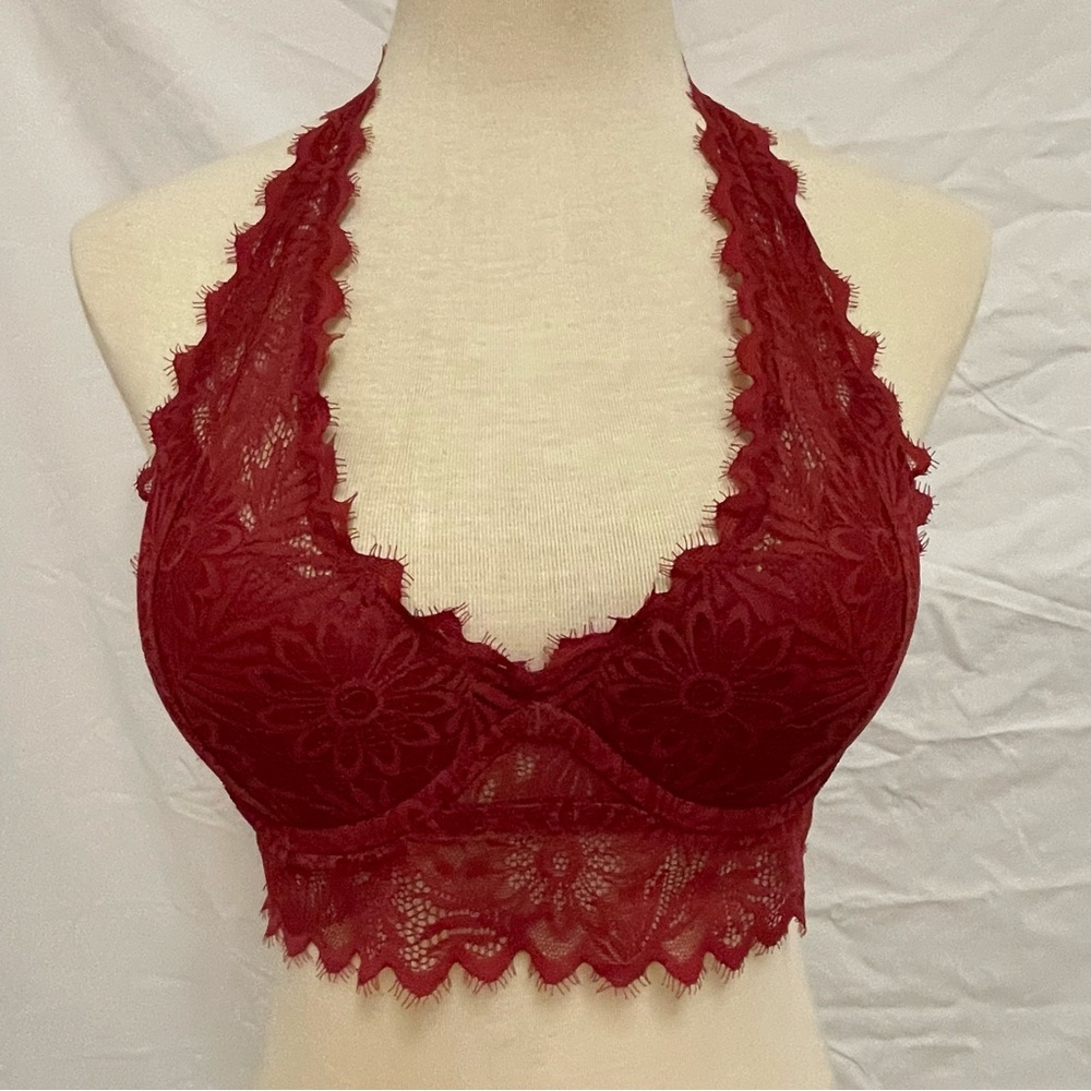 SOLD Victoria’s Secret PINK Lace Halter Bralette (S)